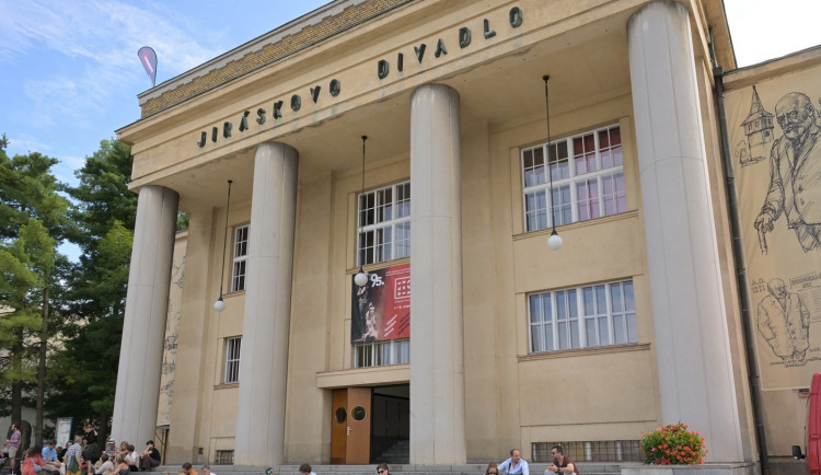 96. ročník divadelního festivalu Jiráskův Hronov klepe na dveře