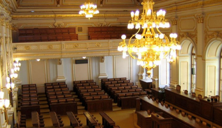 Hledá se politik, který umí říct: Tohle nevím