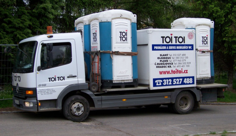 Ukradená Toi-Toi? Špatný vtip nebo čin z nouze