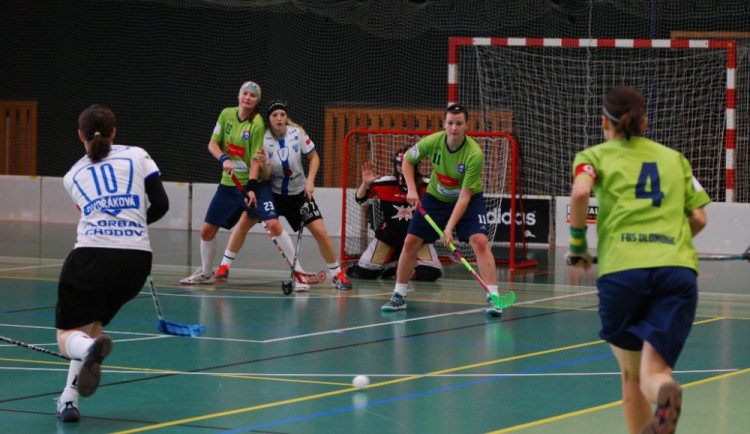 Florbalistky Chodova nedaly týmu FBS Olomouc šanci a s přehledem zvítězily 9:0