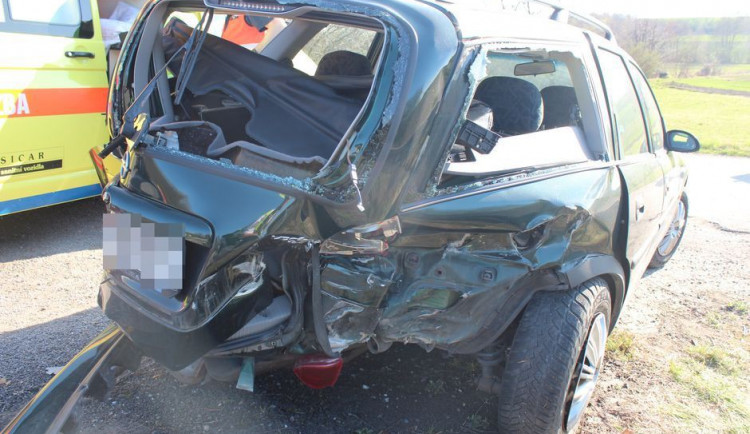 U Krčmaně se srazila tři auta