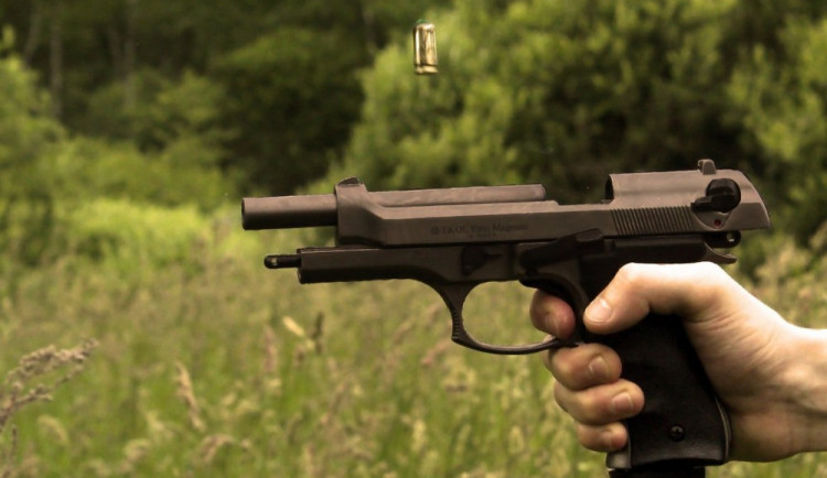 V olomouckém parku střílel muž z plynové pistole