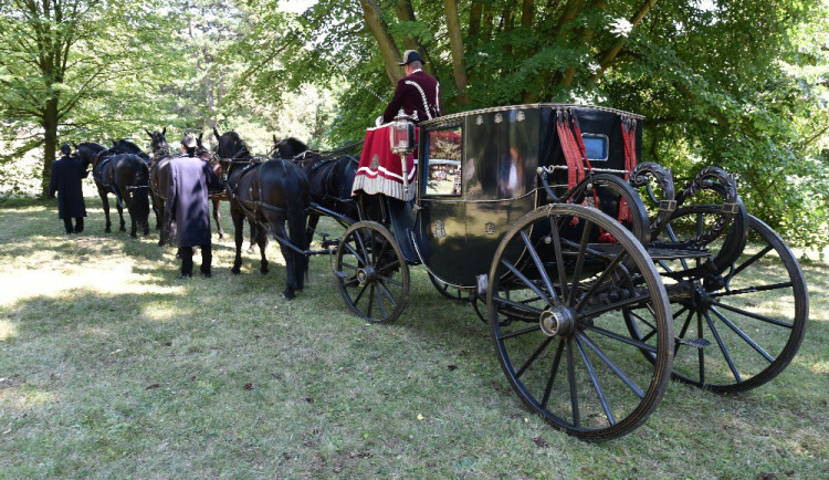 Projeďte se v historických kočárech na jubilejním ročníku Josefkolu