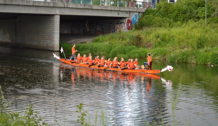 Olomouc čeká v sobotu druhý ročník festivalu dračích lodí