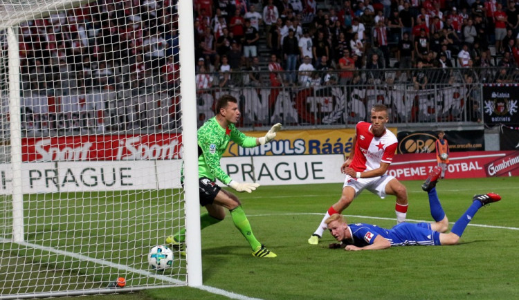 Gól Sigmy proti Slávii neměl platit. Podle komise rozhodčích hrál Jemelka rukou