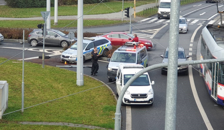 AKTUÁLNĚ: Policisté, kteří bourali u Šantovky, mířili k zásahu. Tam však nedojeli