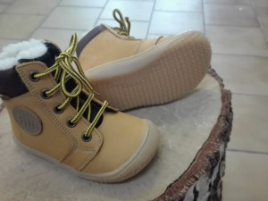 Obutý, a přesto jako bos. V prodejně s barefoot obuví pro děti a dospělé Footmark vám rádi poradí, jak na to.