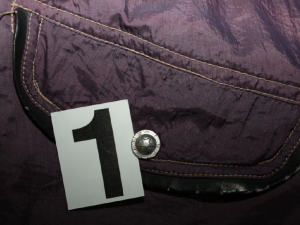 Kabát přepadeného muže.