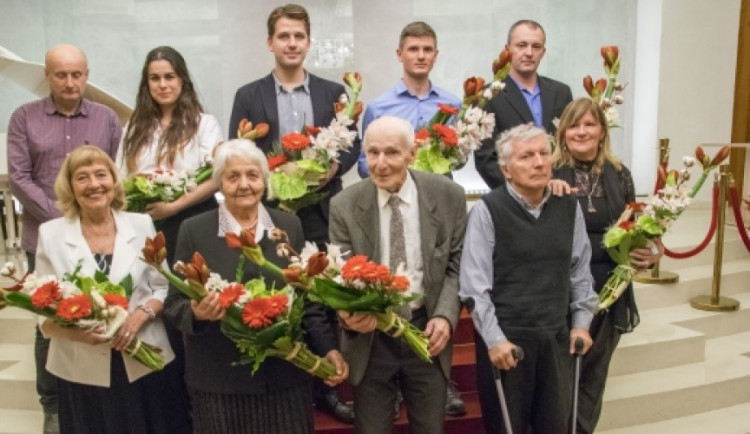 dobrovolníci, anketa, Praha 10