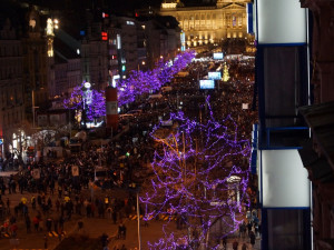 Demonstranti na Václavském náměstí