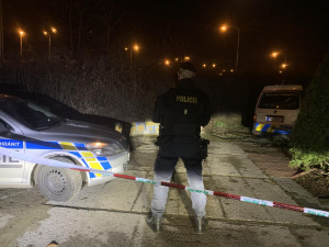 Pražští policisté vyšetřují násilnou smrt muže v Braníku