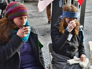 Lidé na Andělu drží hladovku. Upozorňujeme na klimatickou krizi, říká Zuzana Žežulková Maličká