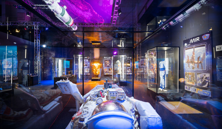 Vesmírná výprava může začít. Výstava kosmonautiky Cosmos Discovery bude k vidění v Praze.