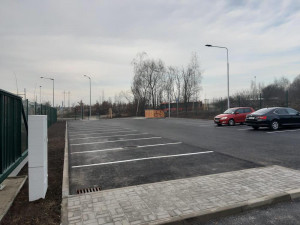 V Běchovicích se otevře nové parkoviště. Řidičům nabídne šest desítek míst