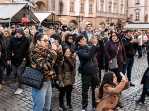 Praha bojuje za zvýšení kvality služeb turistických průvodců. Prosadila návrh na změnu zákona