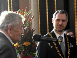 Klener, Menzel, Koenigsmarková a Chvála. Praha vyznamenala významné osobnosti.