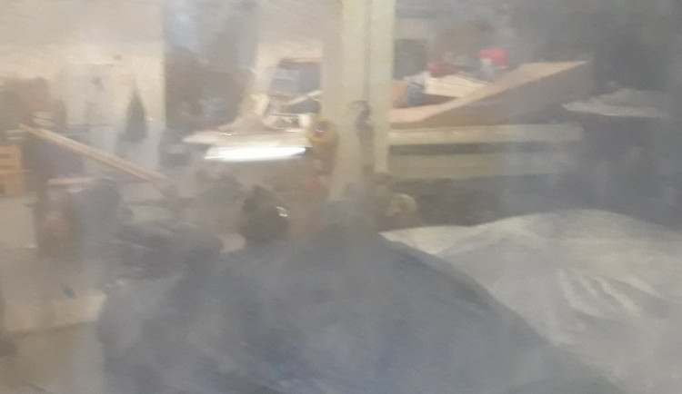 Obsah sklepu pod radnicí Prahy 8, autor: Tomáš Pavlů