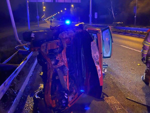 Nehoda v Evropské ulici. požár v Praze.