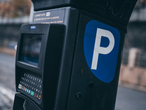 V hlavním městě se rozšíří parkovací zóny. Přibudou v Praze 9