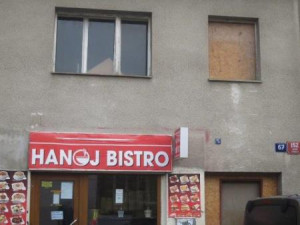 Odpadky a nepořádek. Inspekce uzavřela Hanoj Bistro na Braníku.