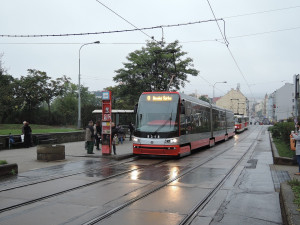 Mezi Palmovkou a Ke Stírce nepojedou kvůli opravě tramvaje