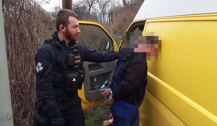 Zadržený pachatel.