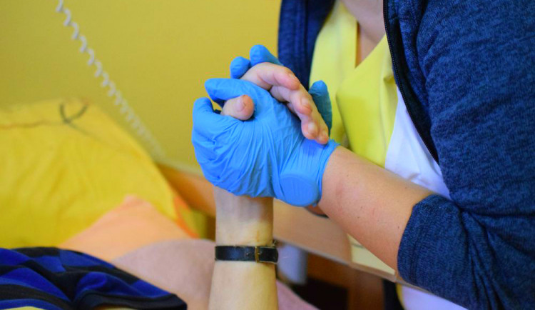 Praha chce lidem zajistit důstojné umírání. Počítá i s hospicem pro děti