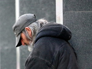 Ubytování bezdomovců vyjde Prahu na 2,3 milionu korun na měsíc