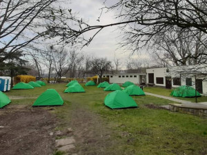 Nakažení pražští bezdomovci budou zřejmě bydlet ve stanech