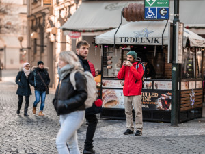 Na nákup do ulic města? Praha chce umožnit prodávat zdarma na chodnících před provozovnami