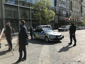 VIDEO: Slavnostní zahájení rekonstrukce Václaváku dnes dopoledne rozháněli policisté