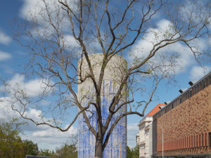 FOTO, VIDEO: Z výduchu u Stromovky se stalo umělecké dílo. Dokončeno bude v květnu