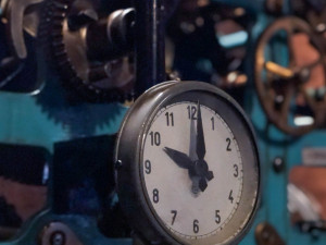 FOTO: Když musí kostelní hodiny k hodináři. Hodiny na pražských památkách budou opraveny