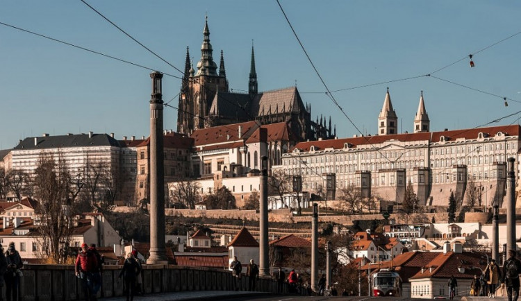 Pražský hrad ruší plošné kontroly při vstupu. Budou namátkové