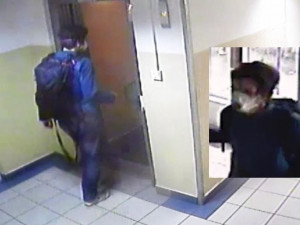 VIDEO: Muž v Praze sledoval jedenáctiletou dívku až do domu, pak ji ve výtahu osahával