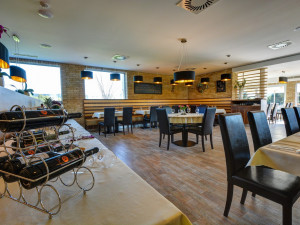 Hotel a restaurace Star Lipno. Nechte se hýčkat, odpočiňte si a uspokojte vaše chuťové pohárky