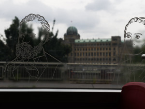 FOTO: Prahou ode dneška jezdí kulturní tramvaj. Slouží jako pojízdné jeviště a zve na akce