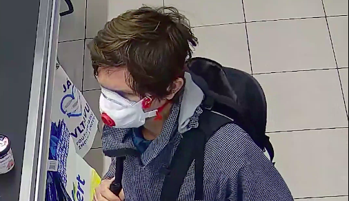 Kriminalisté stále pátrají po muži, který sexuálně obtěžoval školačku.