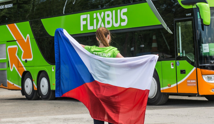 FlixBus dnes vypravil první autobus z Prahy do Chorvatska. Cestu zvládne za 12 hodin
