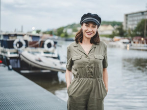 Moje vysněná role je žena, která bojuje s rakovinou, říká herečka Karolína Krézlová