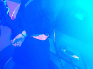 Dvojice cizinců posprejovala Negrelliho viadukt. Obratem skončili v poutech.