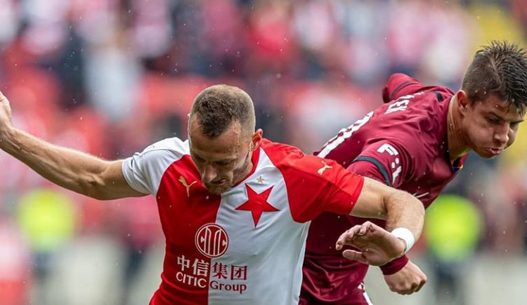 Derby pražských "S" vítěze nenašlo. Bezbranková remíza zakončila vítěznou sezonu Slavie