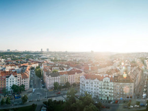 Praha 10 změnila bytovou politiku. Pomůže lidem v nouzi
