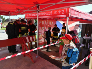 FOTO: Příměstský tábor dobrovolných hasičů v Praze 1 vychovává malé požárníky