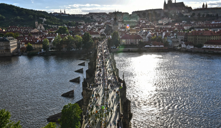 Petřínská rozhledna, Villa Pelle nebo třeba DOX, s Lítačkou za polovinu
