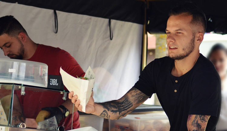 V Chebu budou o víkendu míchat směs dobrého jídla, vína a muziky