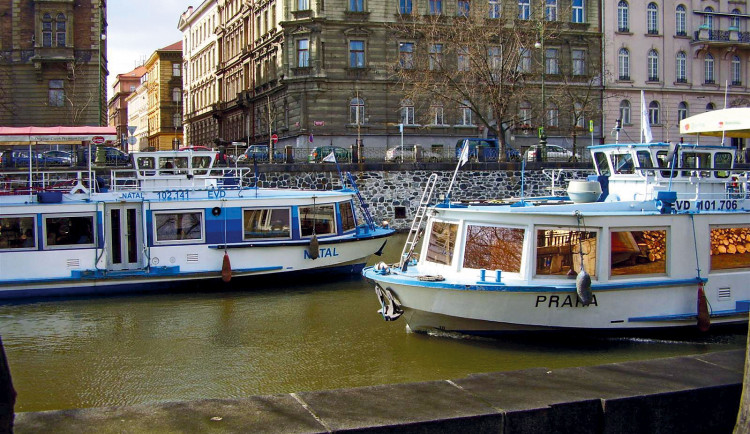 Na Vltavě má vzniknout nová plavební komora. Praha 5 je proti