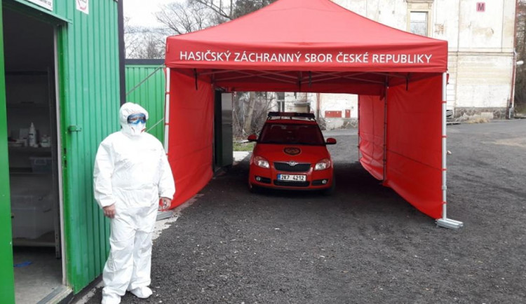 Odběrové místo na testování osob s příznaky COVID-19 bude opět mimo budovu nemocnice