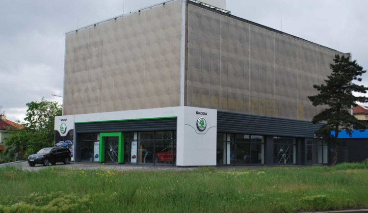 Pozemek u metra se prodal on-line za rekordní půl miliardy.