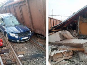 Další nehoda na železnici. U Prahy vykolejily vagony, dva lidé jsou zranění